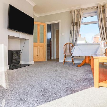 Beautiful 3 Bedroom Home, 10 Minutes Walk To Beach. Cleethorpes Dış mekan fotoğraf