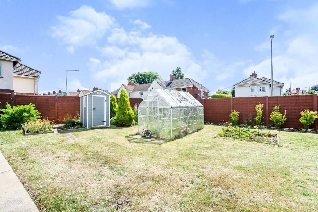 Beautiful 3 Bedroom Home, 10 Minutes Walk To Beach. Cleethorpes Dış mekan fotoğraf