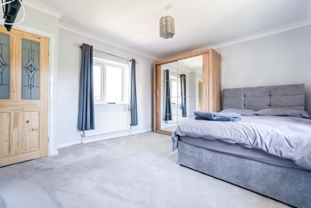 Beautiful 3 Bedroom Home, 10 Minutes Walk To Beach. Cleethorpes Dış mekan fotoğraf