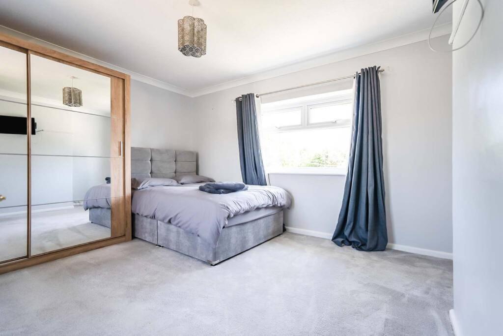 Beautiful 3 Bedroom Home, 10 Minutes Walk To Beach. Cleethorpes Dış mekan fotoğraf