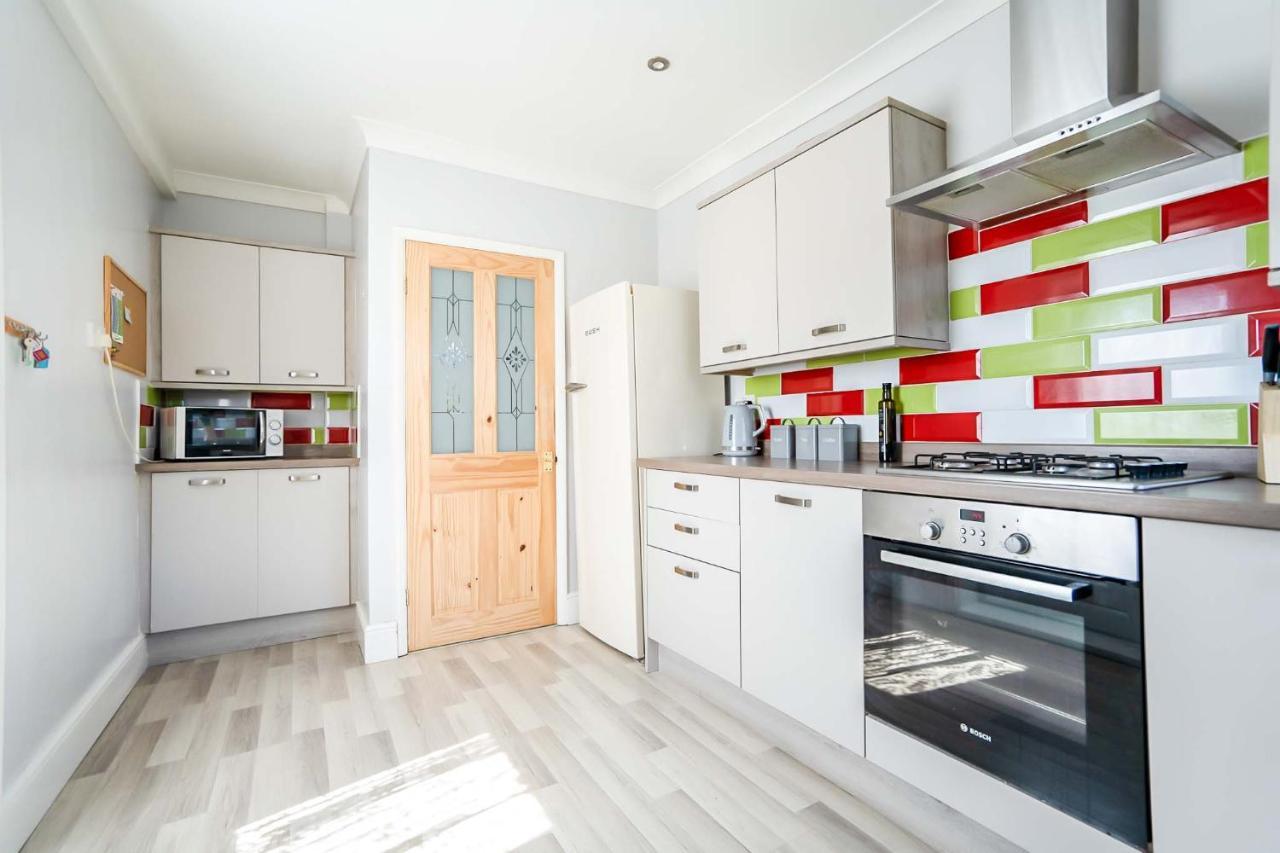 Beautiful 3 Bedroom Home, 10 Minutes Walk To Beach. Cleethorpes Dış mekan fotoğraf