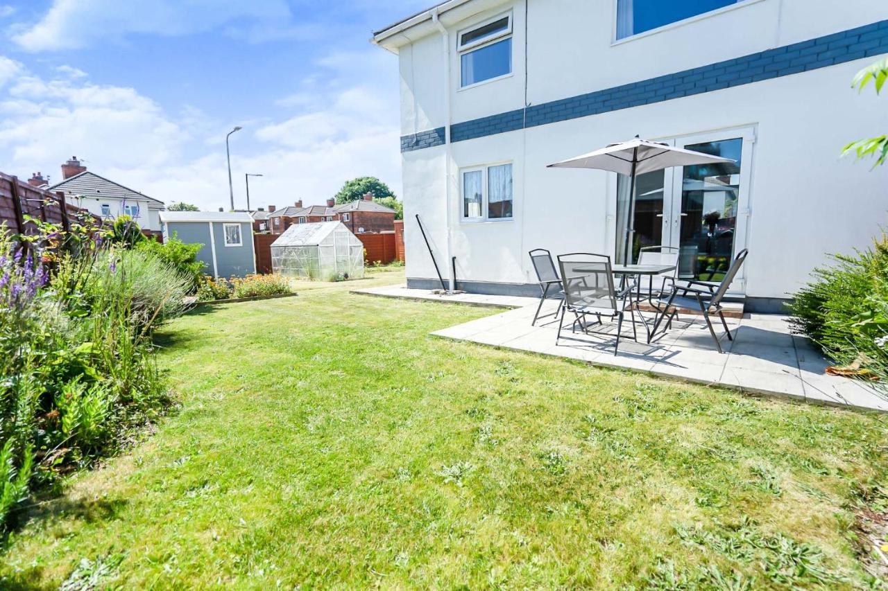 Beautiful 3 Bedroom Home, 10 Minutes Walk To Beach. Cleethorpes Dış mekan fotoğraf